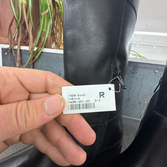 Vagabond Sheila Tall Boot - Picture 6 of 7